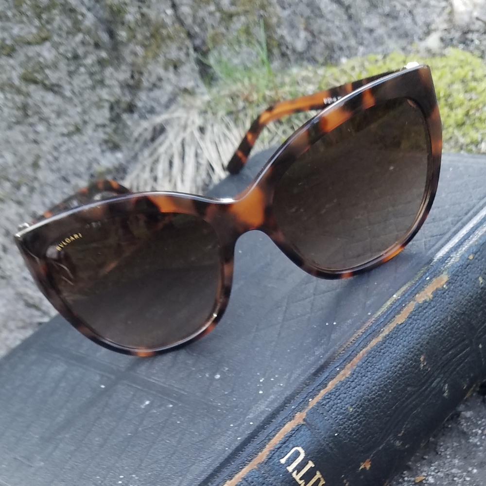 FLASH SALE 2 HOURS!!!  BVLGARI Havana Tortoise Gradient Polarized